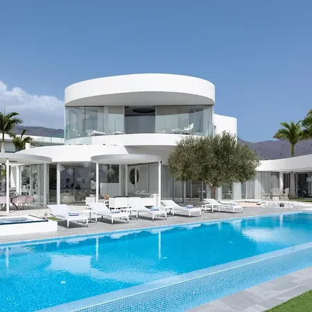 Villa Equilibrium