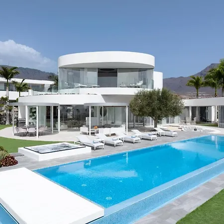 Equilibrium Villa Costa Adeje (Tenerife)