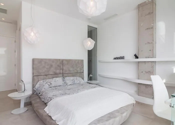 Equilibrium Вілла *