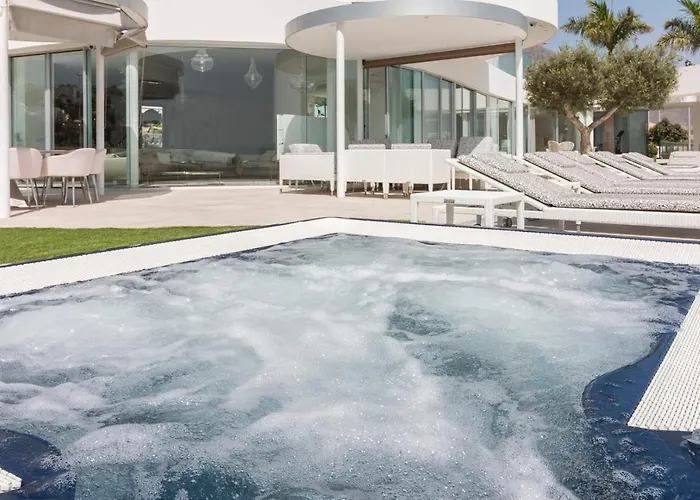 Вилла Equilibrium