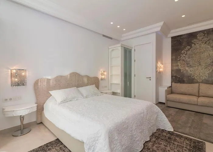 Equilibrium Адехе