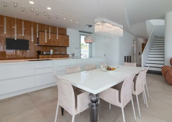 Вілла Equilibrium *