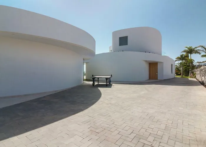 Вилла Equilibrium Адехе