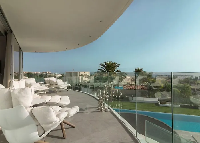 Вилла Equilibrium Адехе